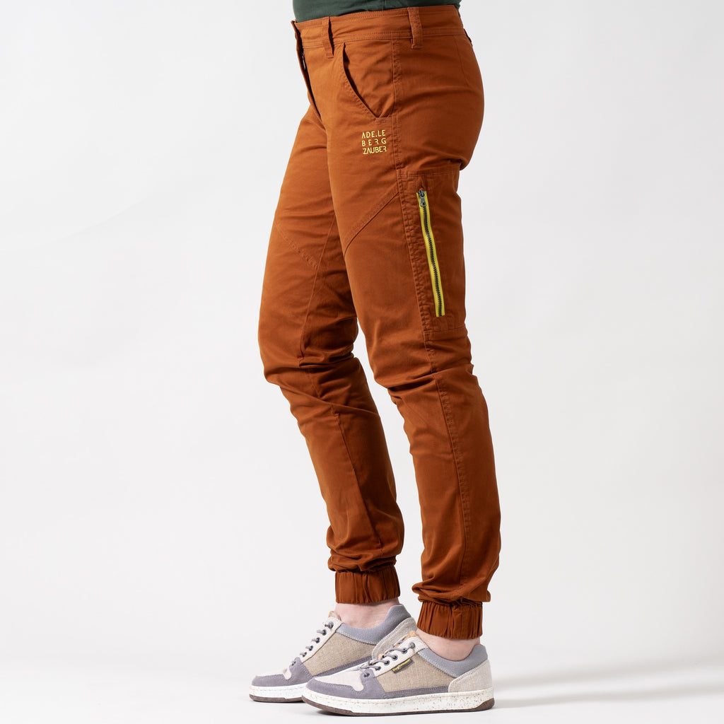 Anu Organic Climb & Relax Hose Damen rostorange – Detail Reißverschlusstasche