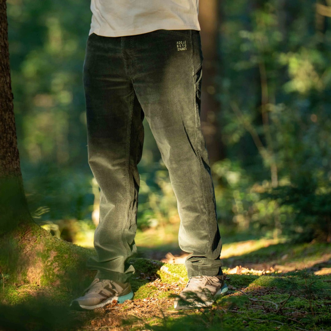 Andrew Organic Cordhose Herren Dunkel Grün – Ansicht 2