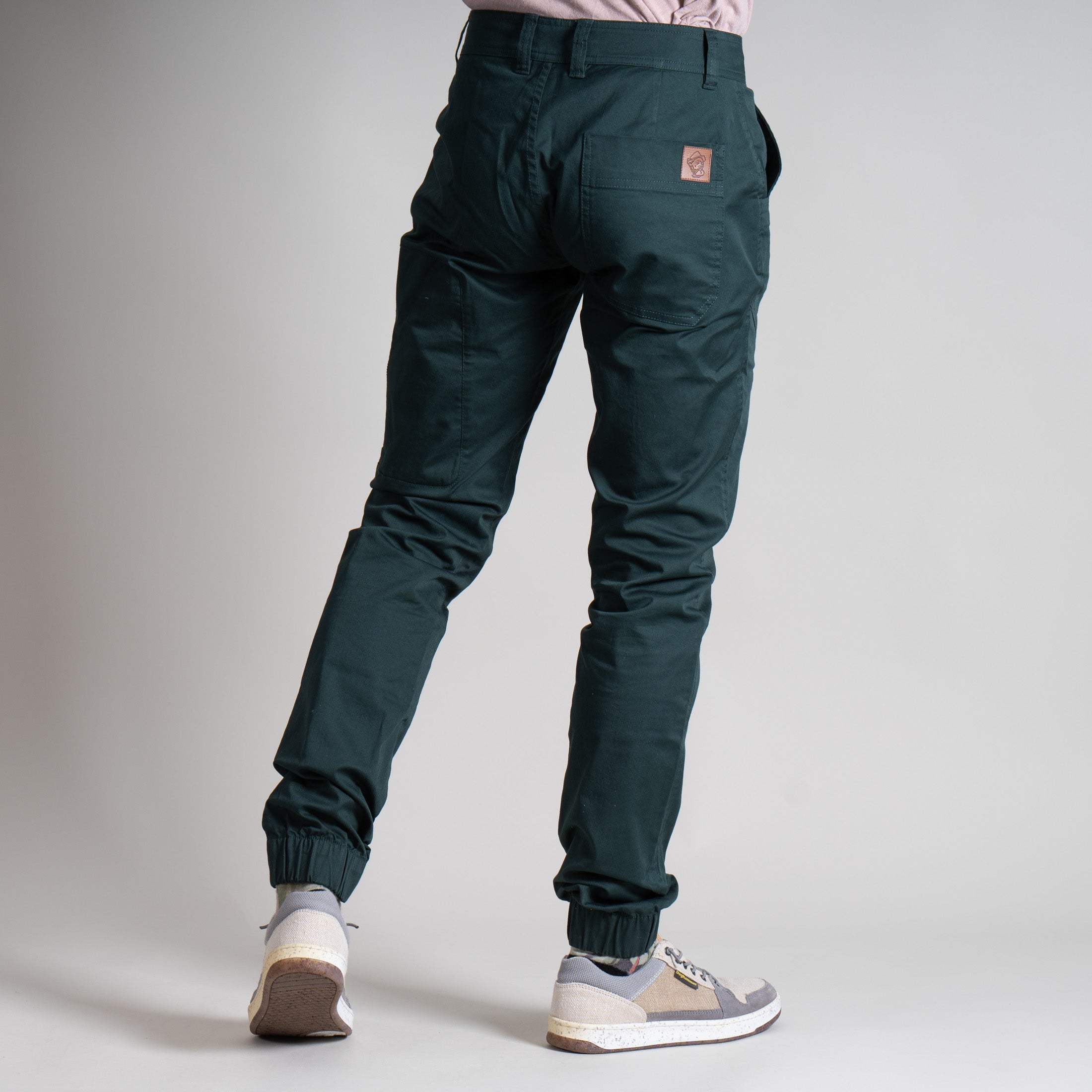 Larissa Organic Climb & Relax Hose Damen Dunkel Grün – Ansicht 4