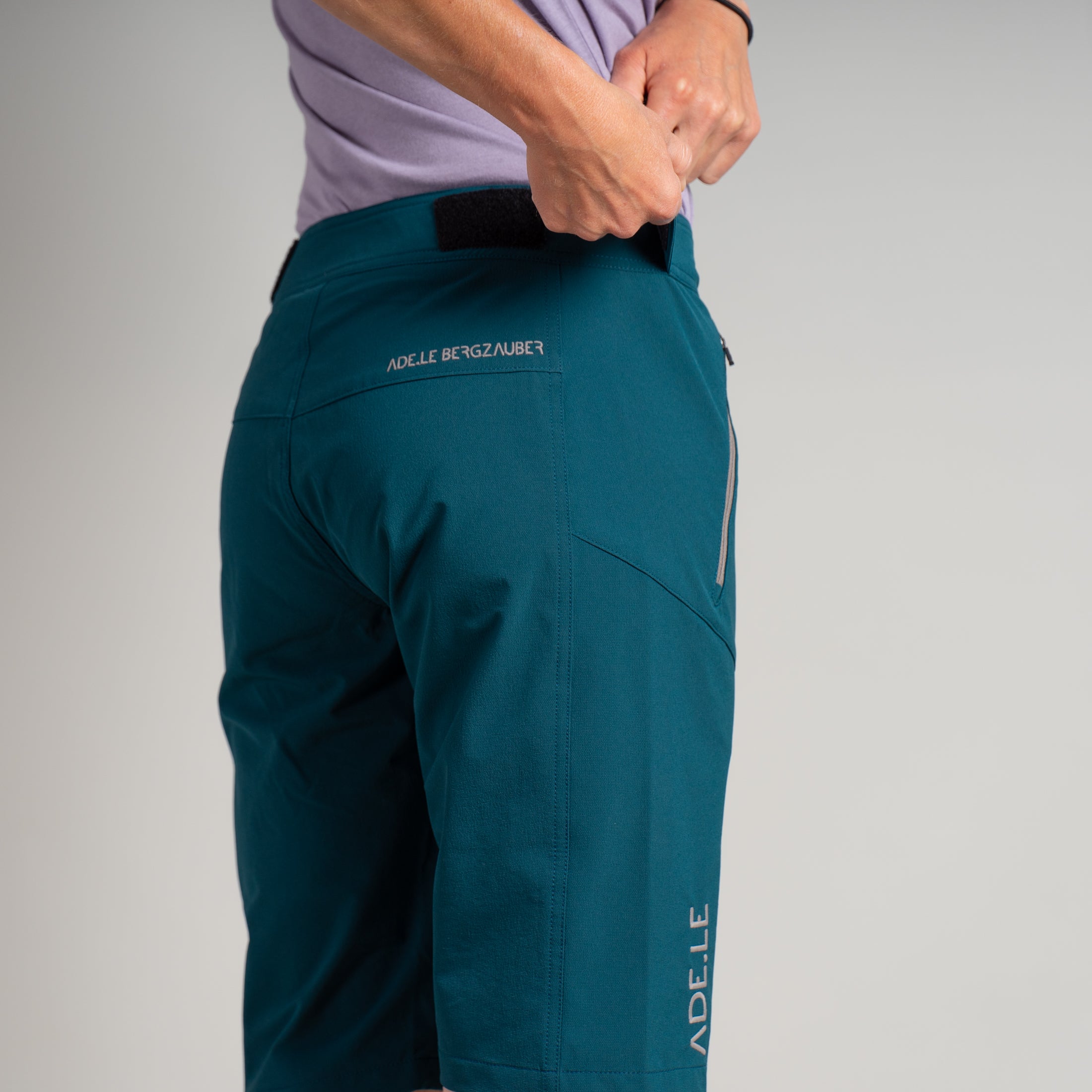 Madeleine Trail Short Damen Petrol – Ansicht 4