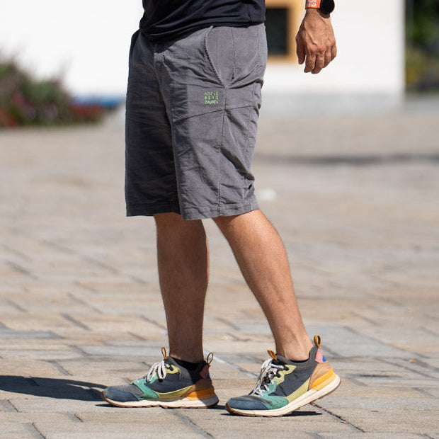 Julius Organic Cord Short Herren Hellgrau