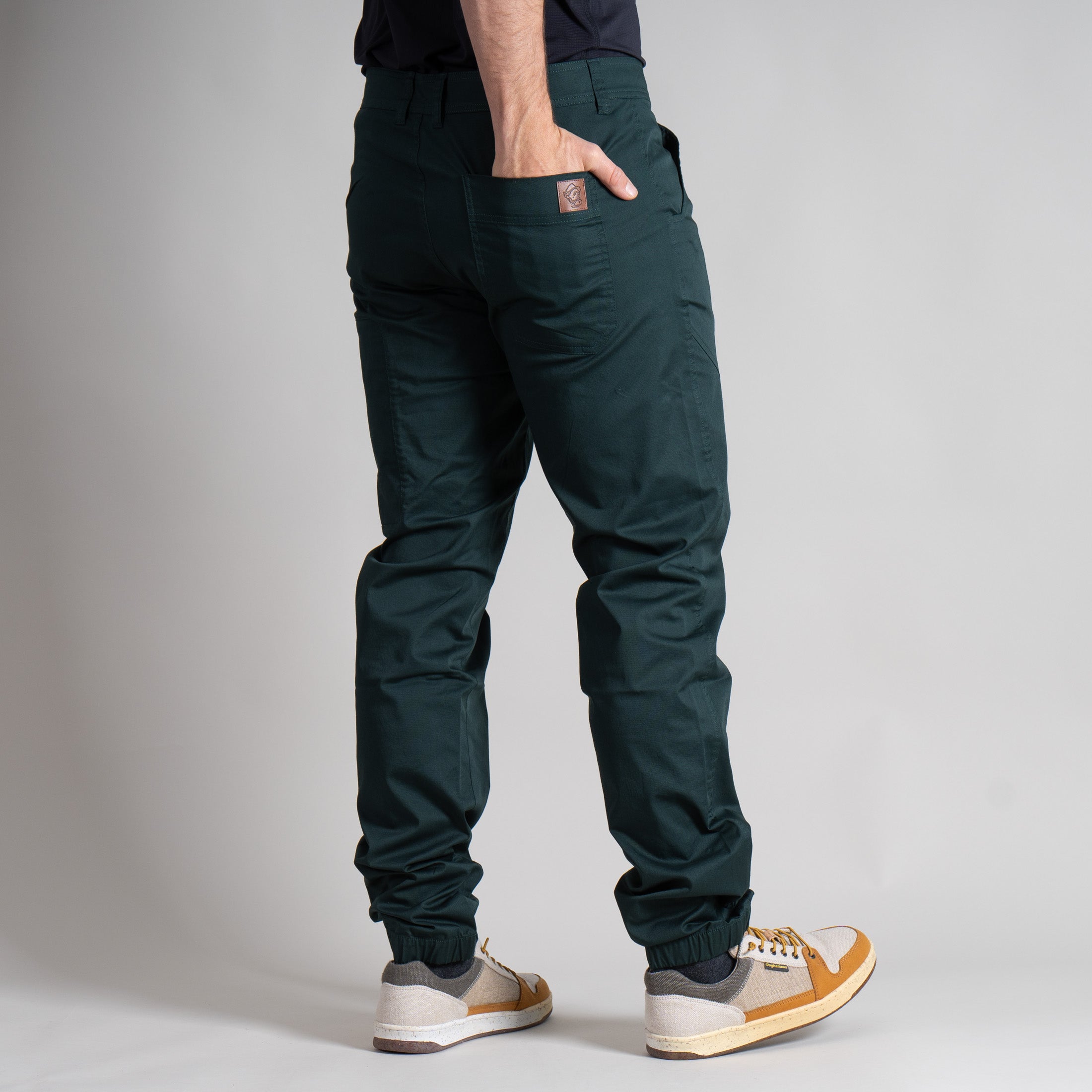 Valentin Organic Climb & Relax Hose Herren Dunkel Grün – Ansicht 2
