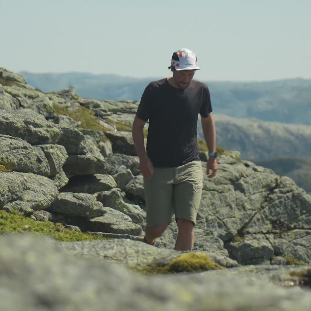 Kilian Trail Short Herren beigegrün